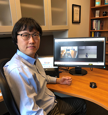 Craig Yu, an assistant professor of computer science, is researching ways to use artificial intelligence to develop software that will generate virtual reality training programs automatically and adapt those programs to help users master skills.